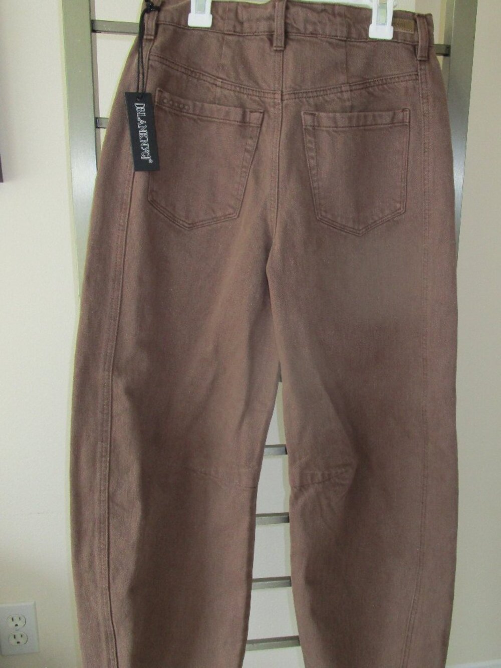 Barrel leg denim jean